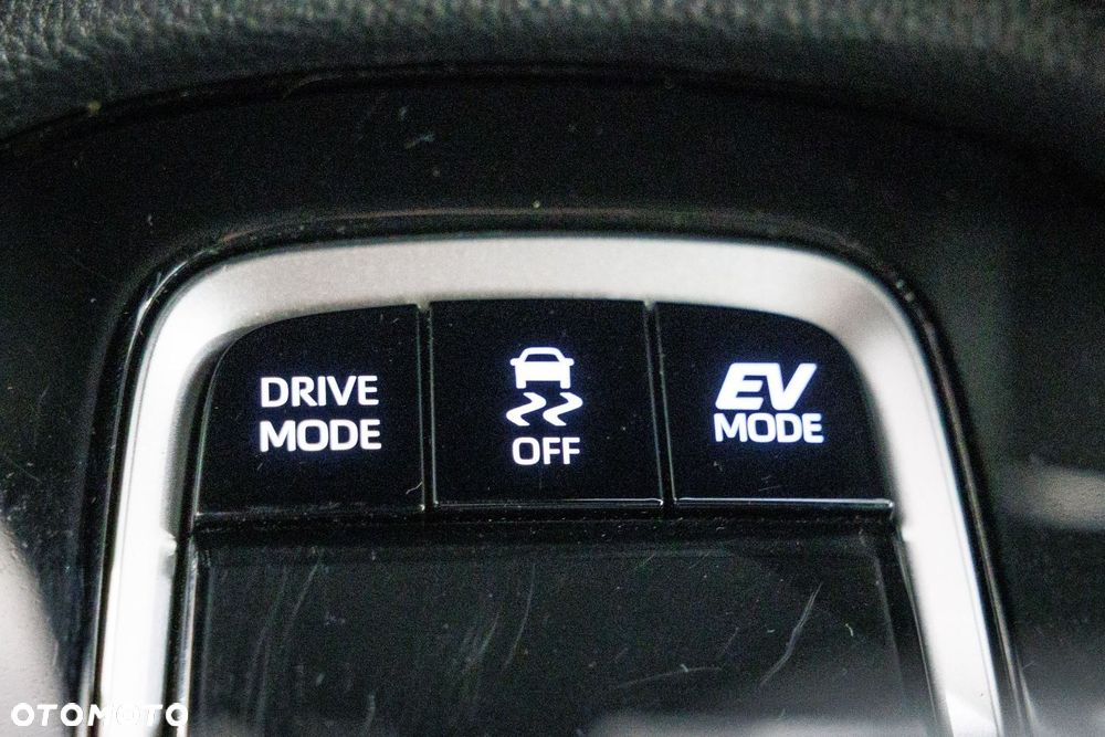 Toyota Corolla Cross - 36