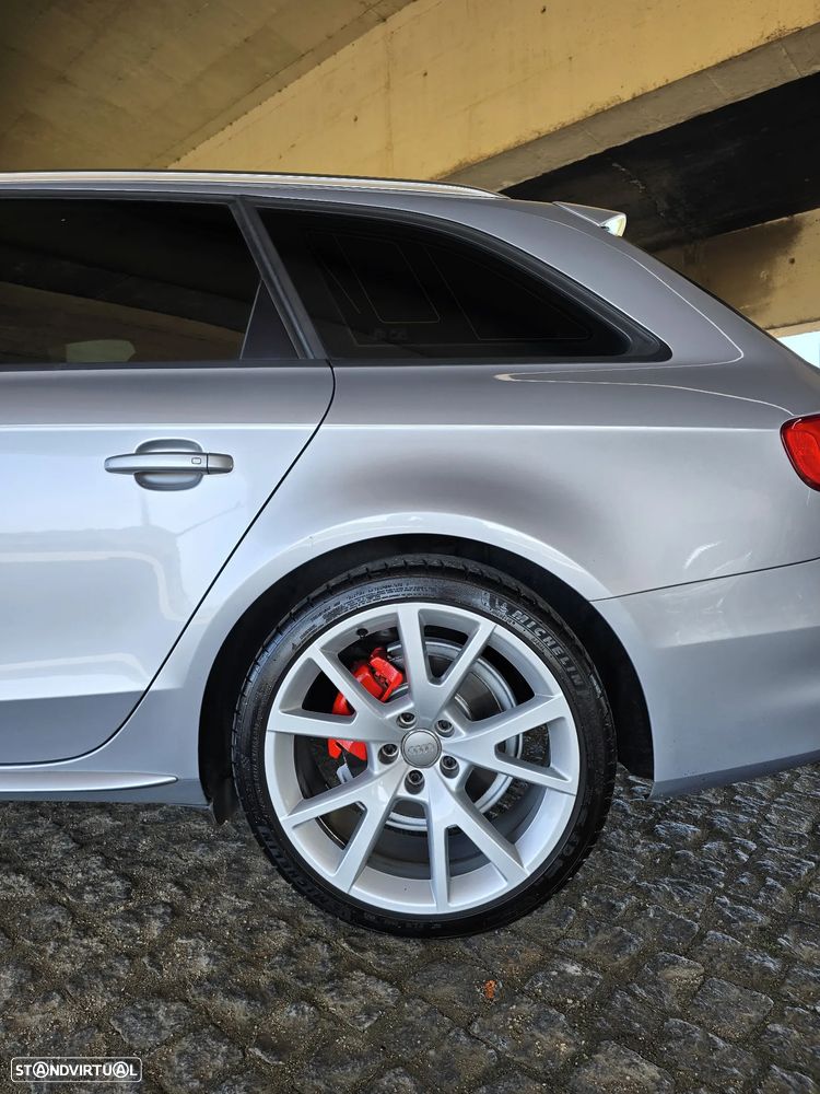 Audi A4 2.0 TDI multitronic S-line - 23
