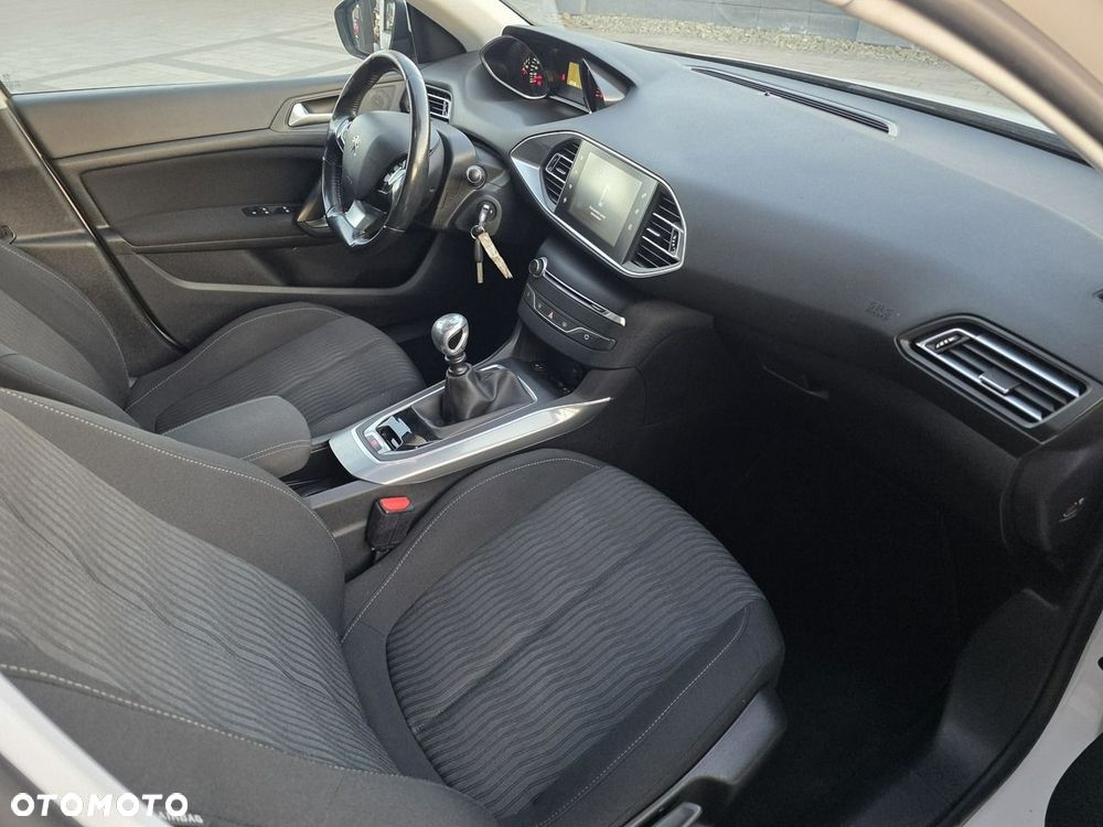 Peugeot 308 - 5