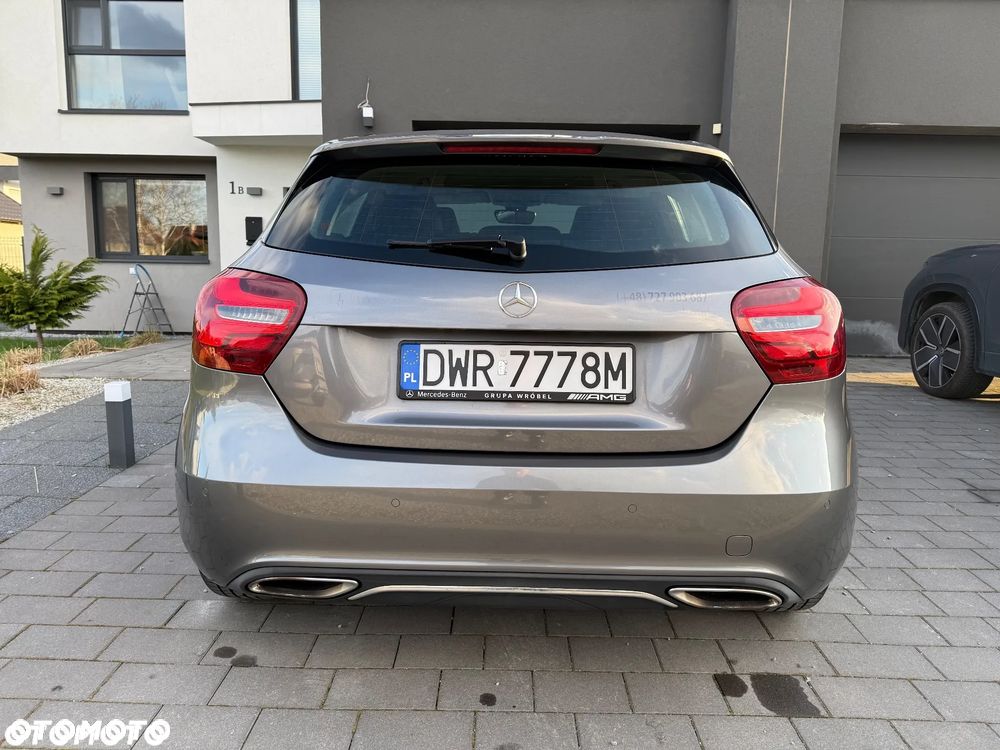 Mercedes-Benz Klasa A 180 7G-DCT - 7