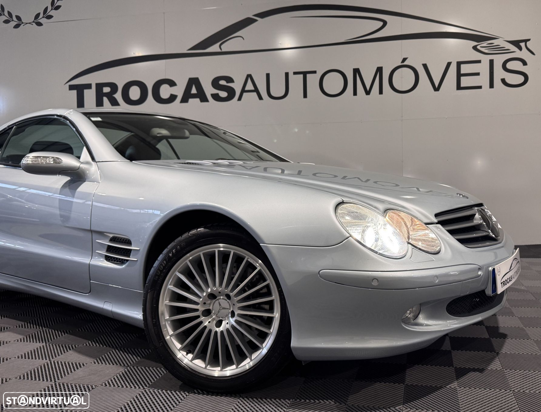 Mercedes-Benz SL 500 Standard - 43