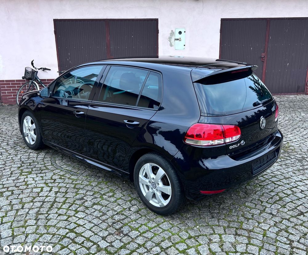 Volkswagen Golf - 21