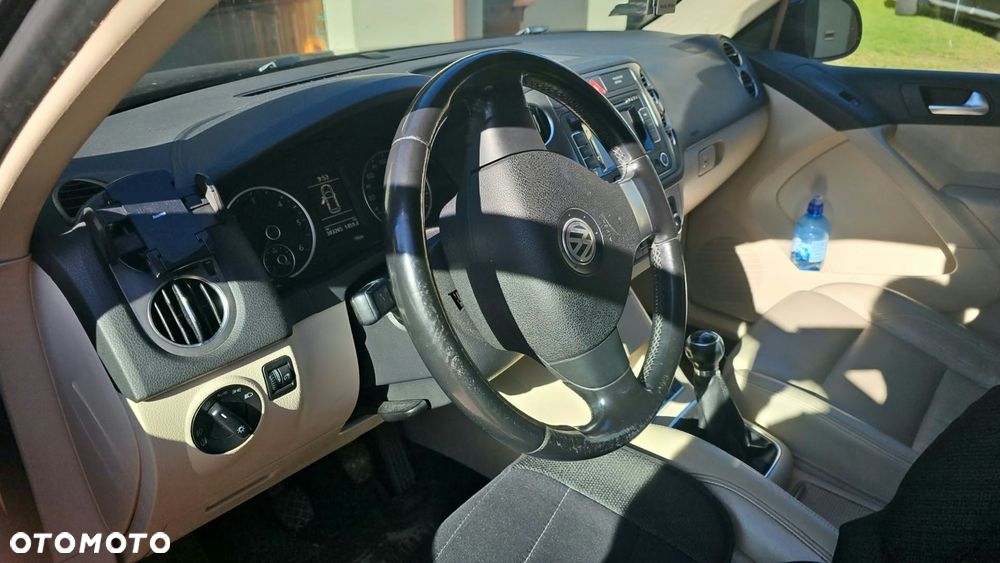 Volkswagen Tiguan - 5