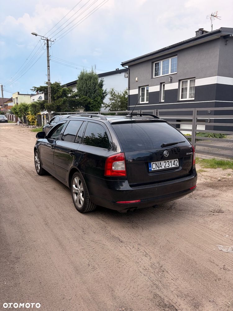 Skoda Octavia 1.8 TSI Elegance DSG - 2