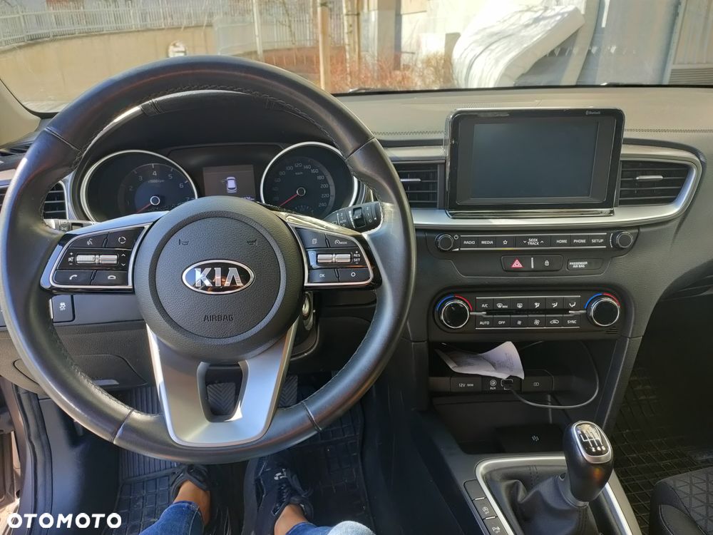 Kia Ceed 1.4 T-GDI M - 13