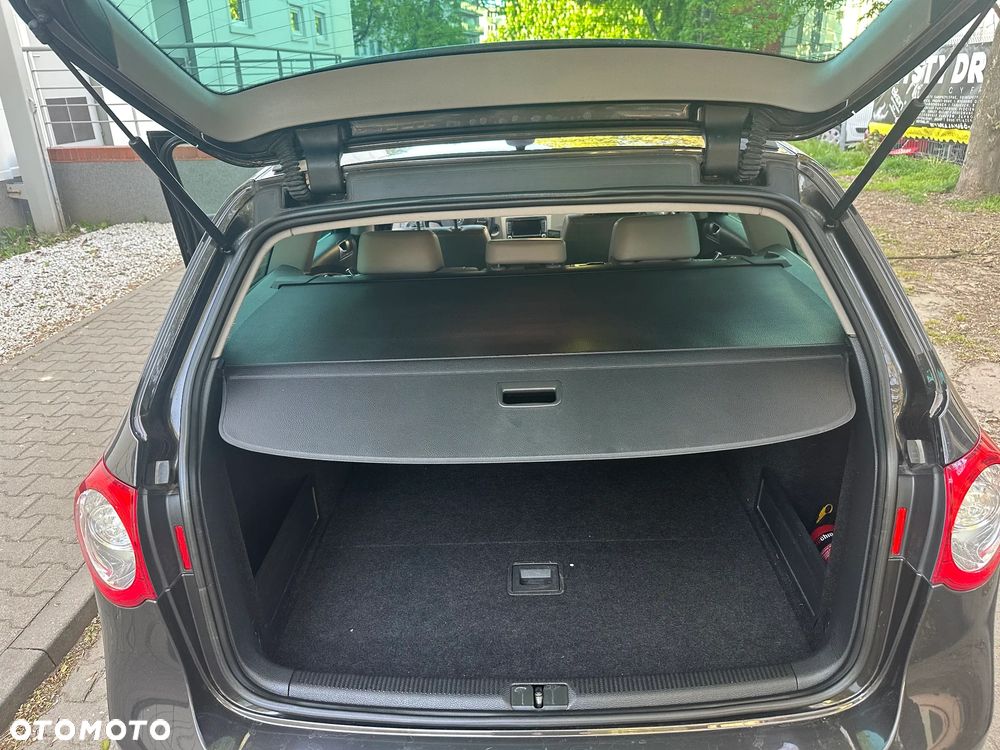 Volkswagen Passat 2.0 TDI DPF Highline - 6
