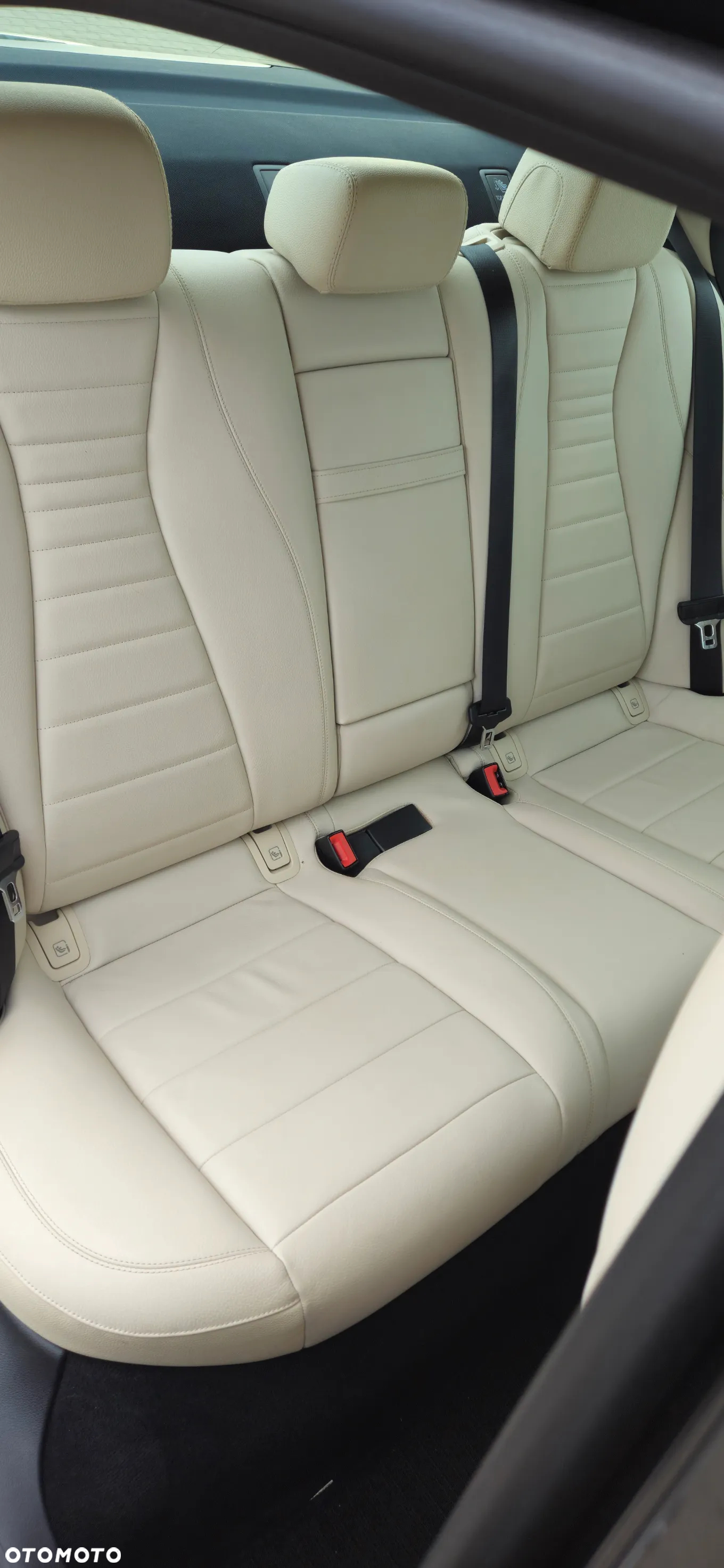 Mercedes-Benz Klasa E 200 9G-TRONIC - 19