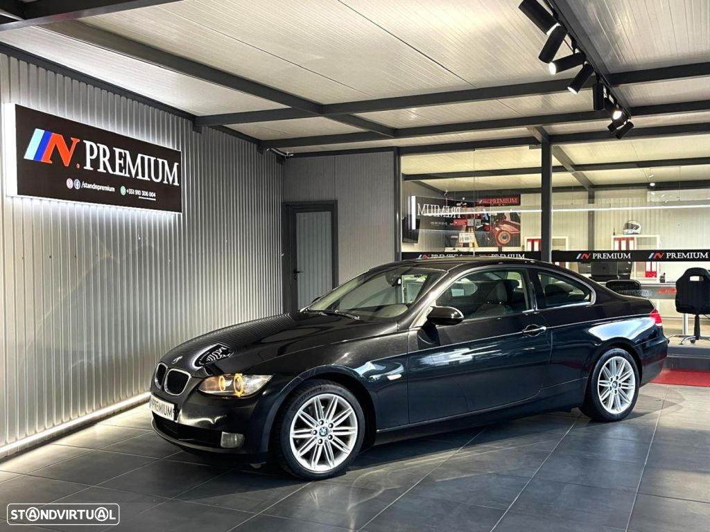 BMW 320 i Coupe - 6
