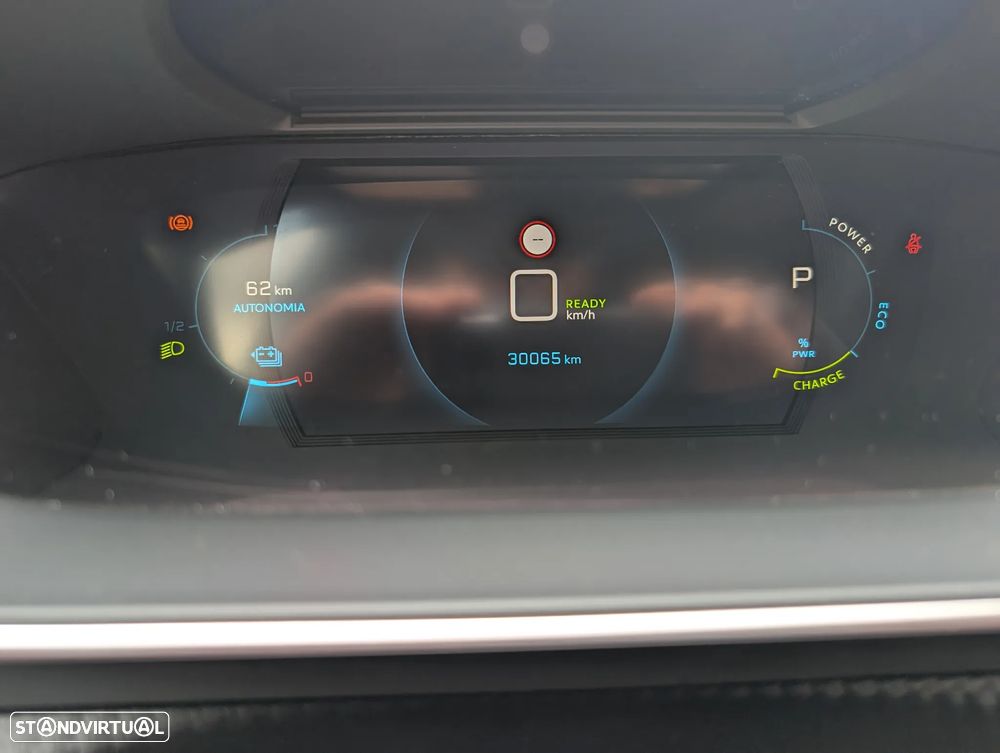 Peugeot e-2008 50 kWh Allure Pack - 17