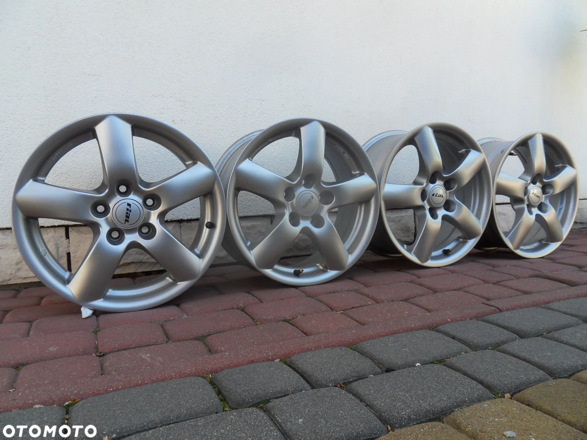 Felgi 16'' 5x112 VW Golf Passat Touran Jetta Caddy Skoda Octavia Audi A4 Seat Leon - 3