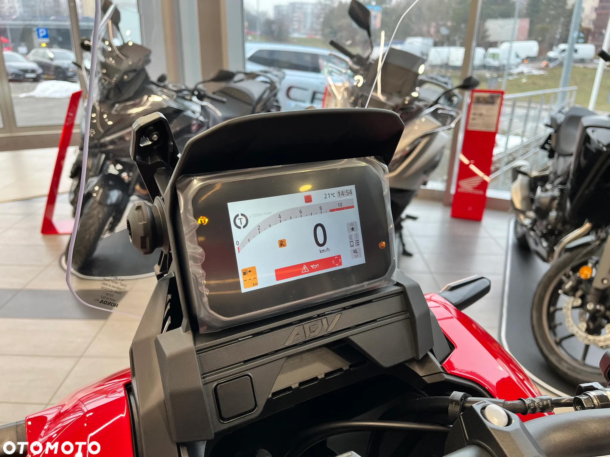 Honda ADV350 - 9