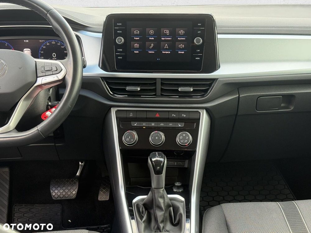 Volkswagen T-Roc - 19