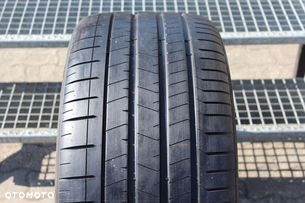 1x 325/35R22 114Y XL PIRELLI PZERO PZ4 18r LAMBORGHINI