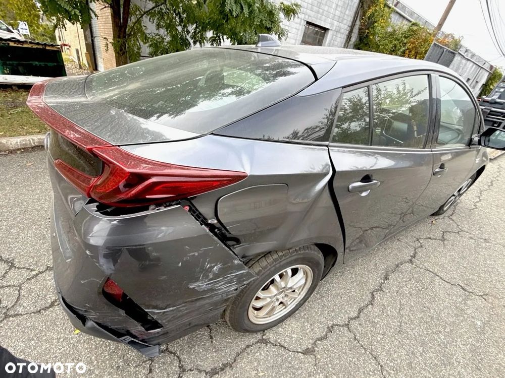 Toyota Prius 1.8 Hybrid Executive - 6