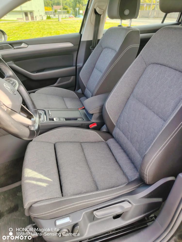 Volkswagen Passat - 28