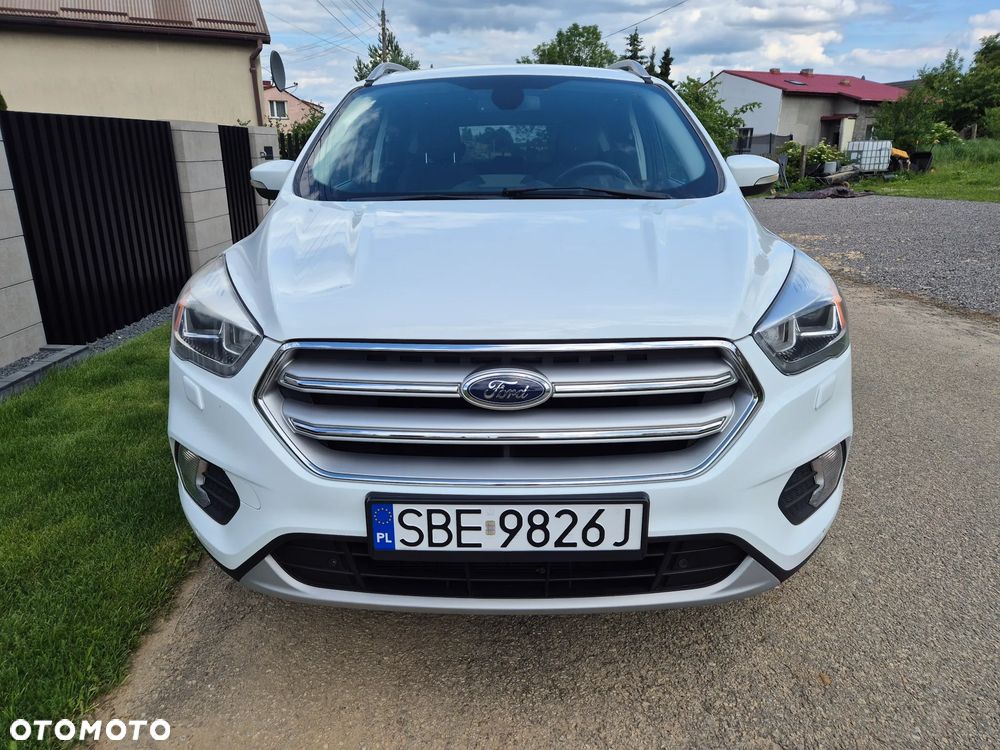 Ford Kuga 1.5 EcoBoost 2x4 Titanium - 2