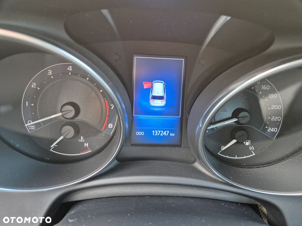 Toyota Auris 1.6 Premium - 11