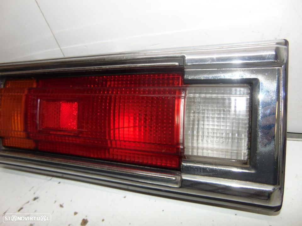 Datsun sunny farolins trás - 4