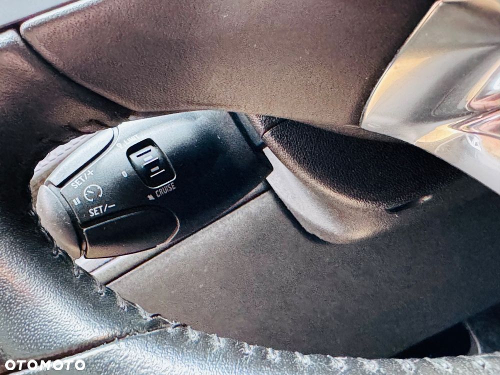 Peugeot 2008 1.2 VTi/Pure Tech Access - 24