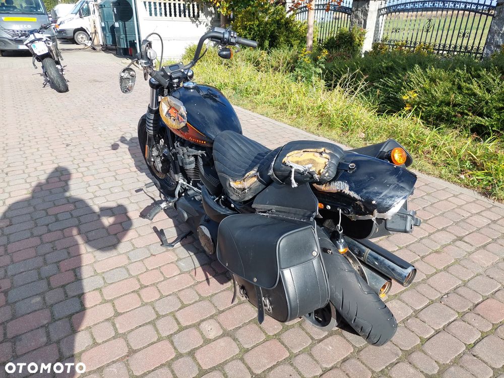 Harley-Davidson Softail Street Bob - 4