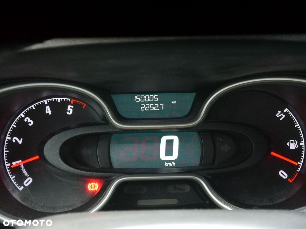 Opel Vivaro - 27