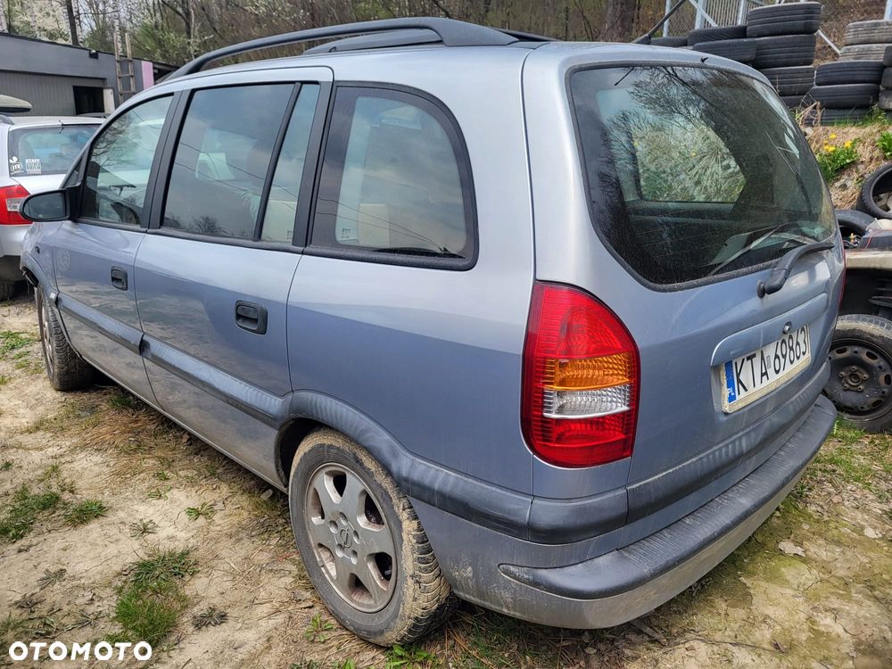 Opel Zafira - 1