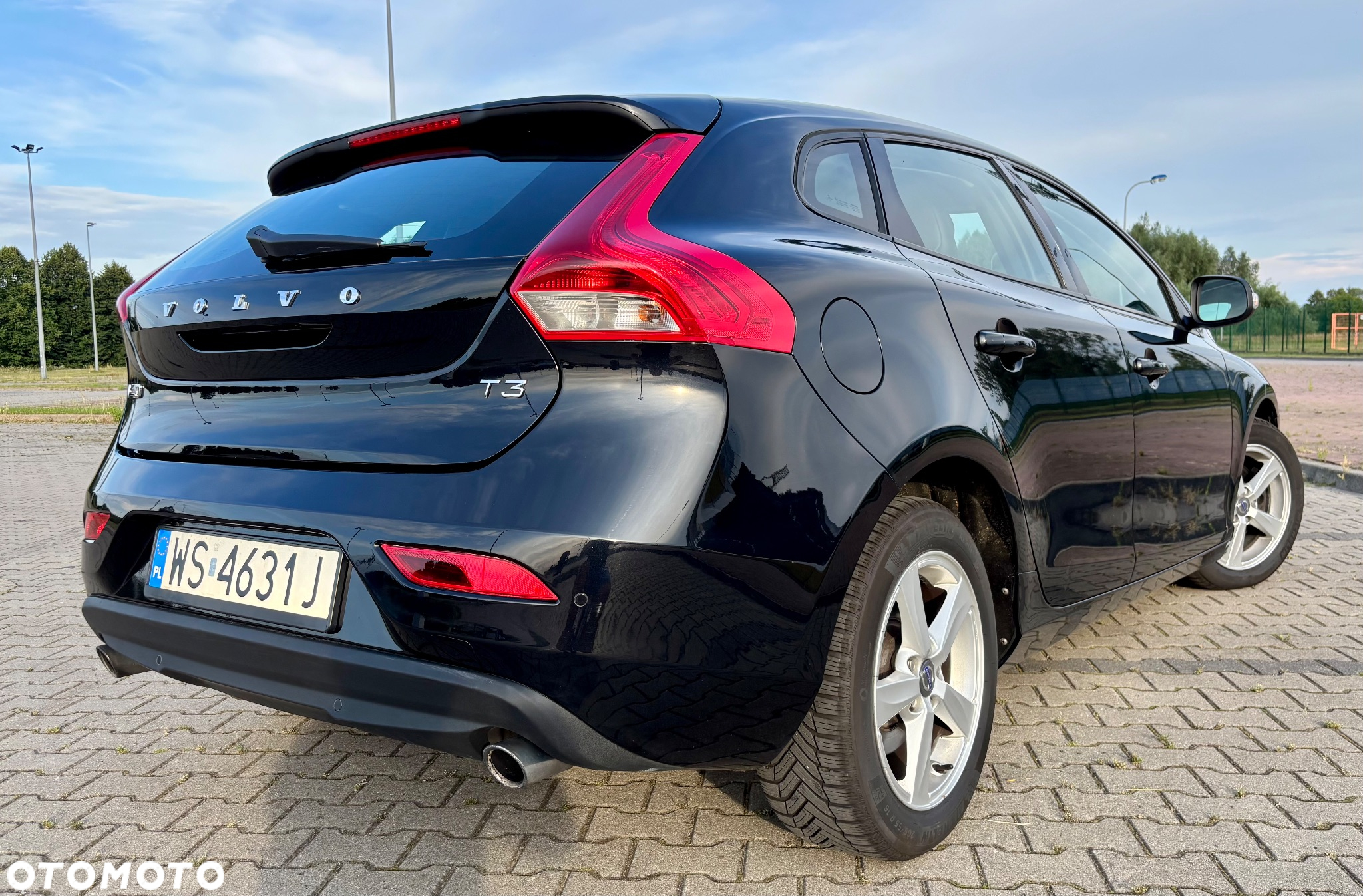 Volvo V40 T3 - 11