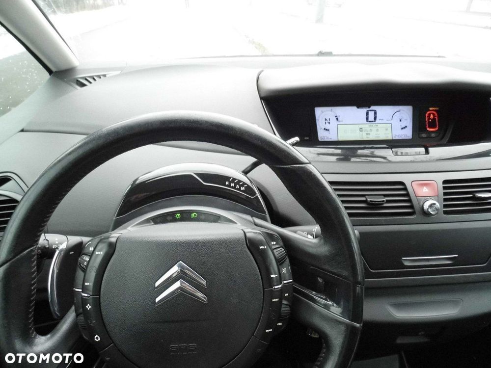Citroën C4 Picasso - 9
