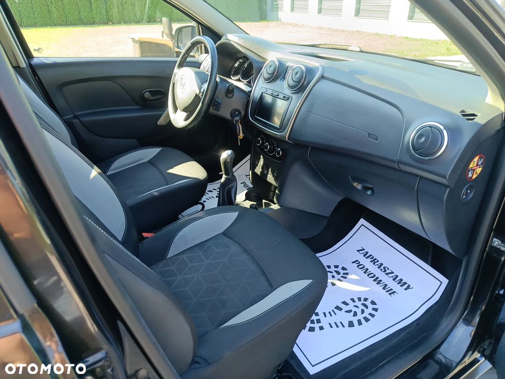 Dacia Sandero TCe 90 Celebration - 23