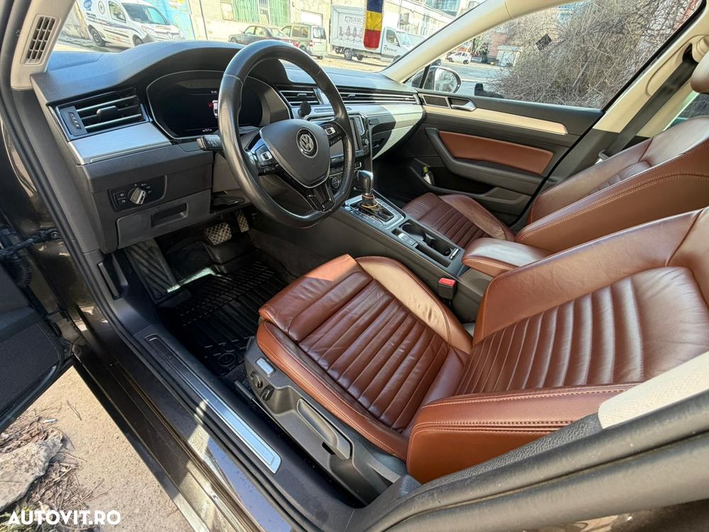 Volkswagen Passat 2.0 TDI DSG Highline - 3
