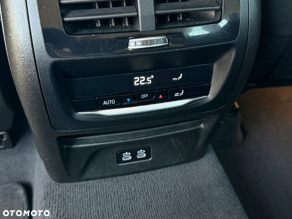 BMW X3 xDrive20d MHEV Advantage - 32