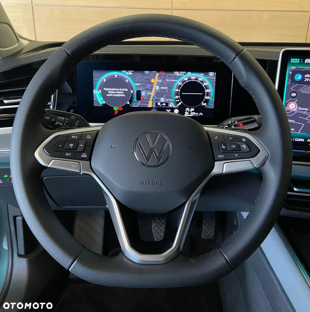 Volkswagen Passat 2.0 TDI SCR 4Mot Elegance DSG - 13