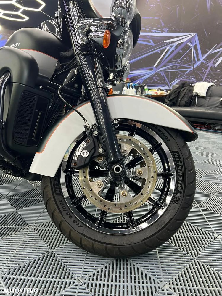 Harley-Davidson Electra Glide Ultra Limited - 3