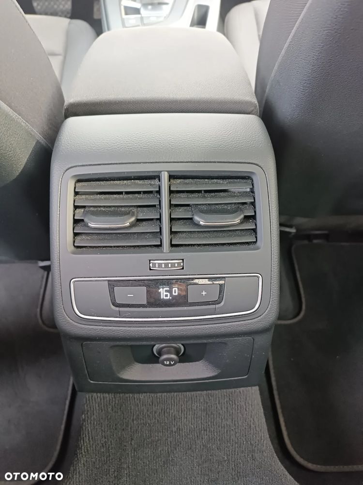 Audi A4 Limousine - 26