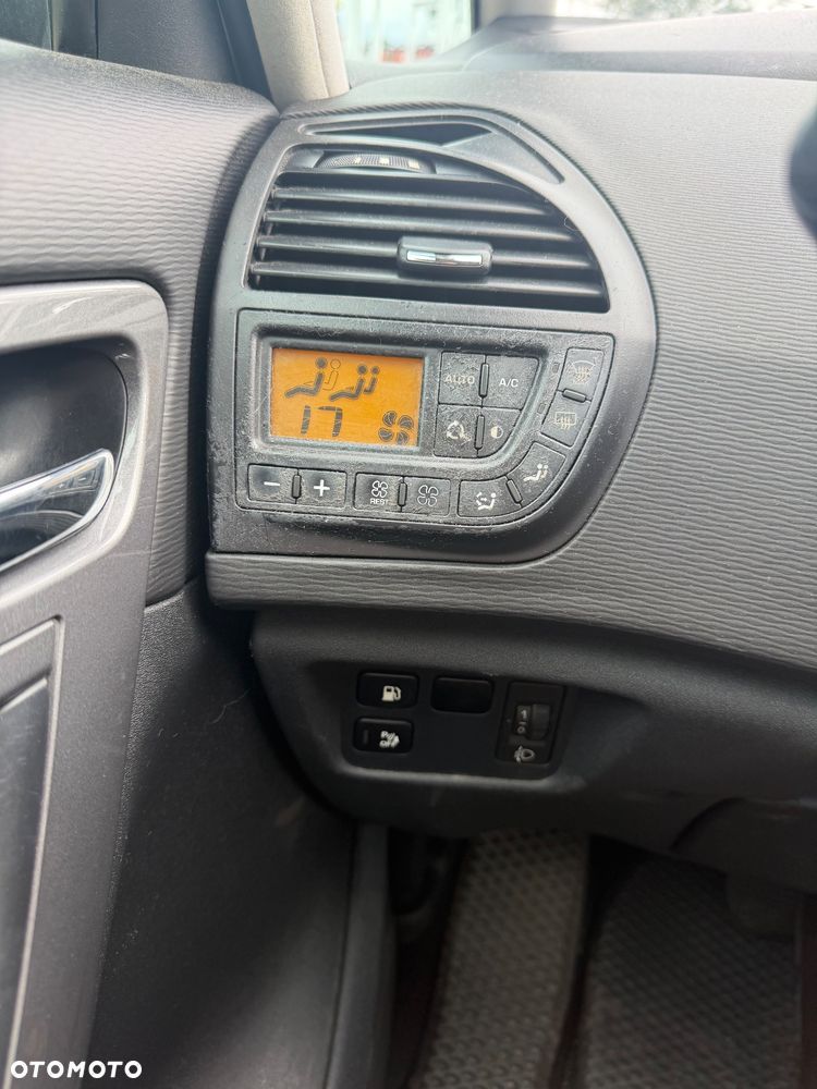 Citroën C4 Picasso 1.6 HDi SX Pack MCP - 13