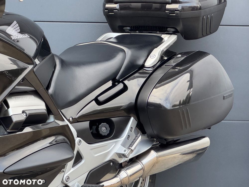 Honda ST - 32