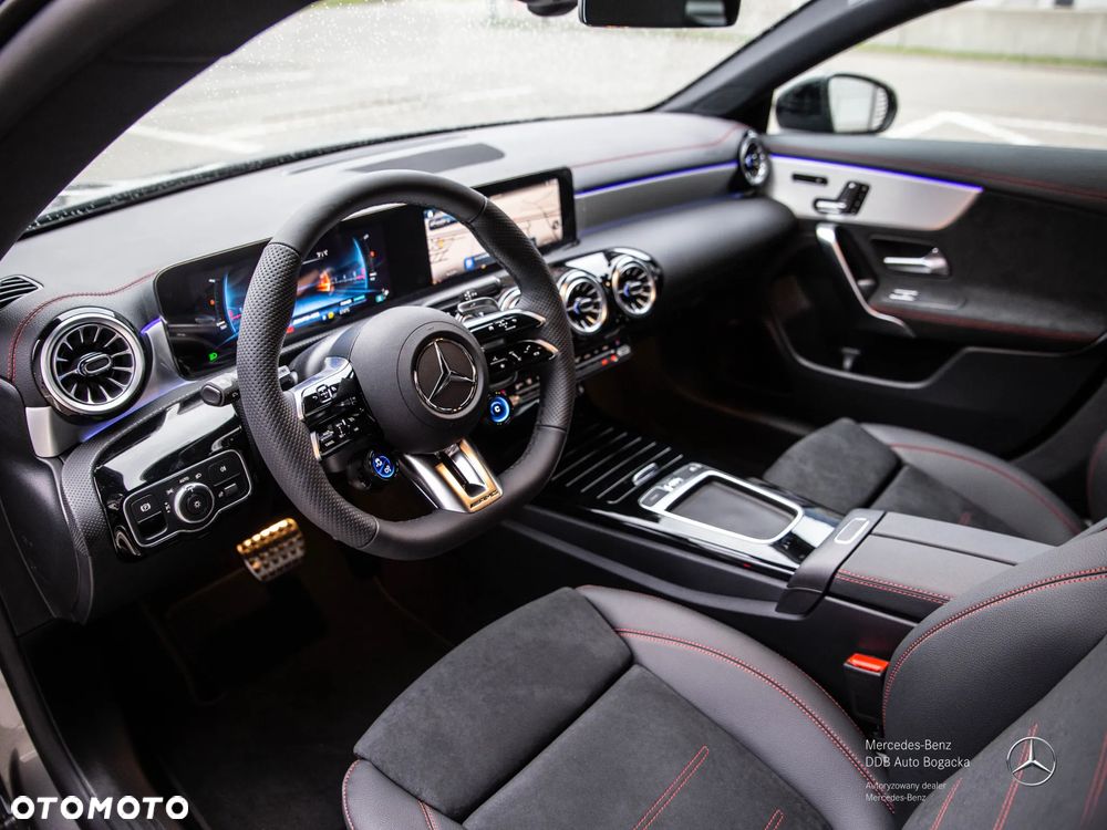 Mercedes-Benz CLA AMG 35 4-Matic 7G-DCT - 7