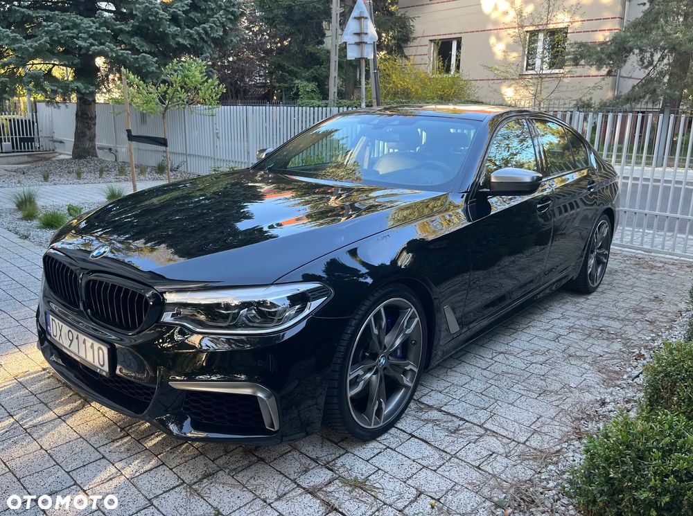BMW Seria 5 M550i xDrive sport - 1