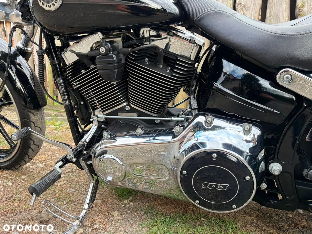 Harley-Davidson FXSB Breakout - 10