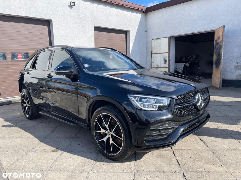 Mercedes-Benz GLC 300 de 4Matic 9G-TRONIC AMG Line - 6