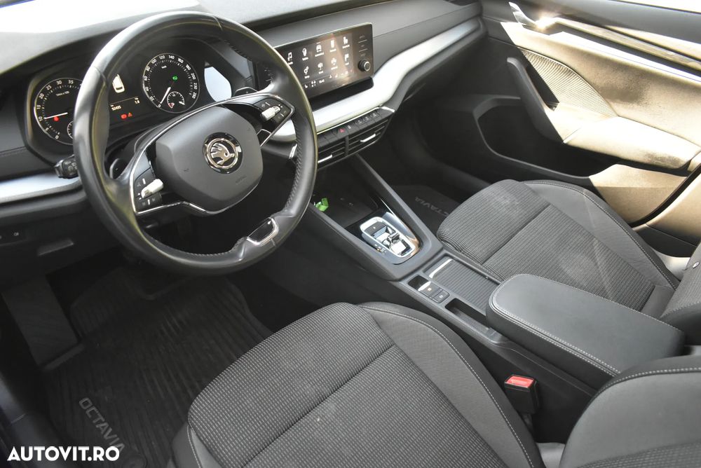 Skoda Octavia 2.0 TDI DSG Ambition - 14