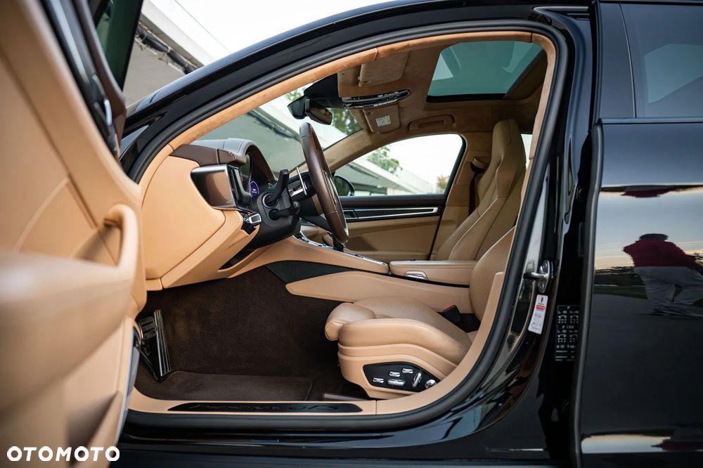Porsche Panamera GTS - 14
