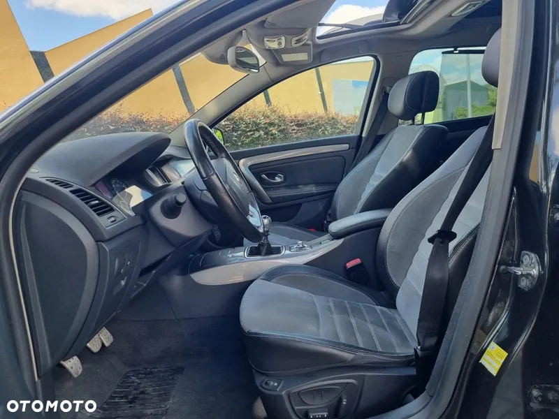Renault Laguna Grandtour dCi 150 FAP GT - 12