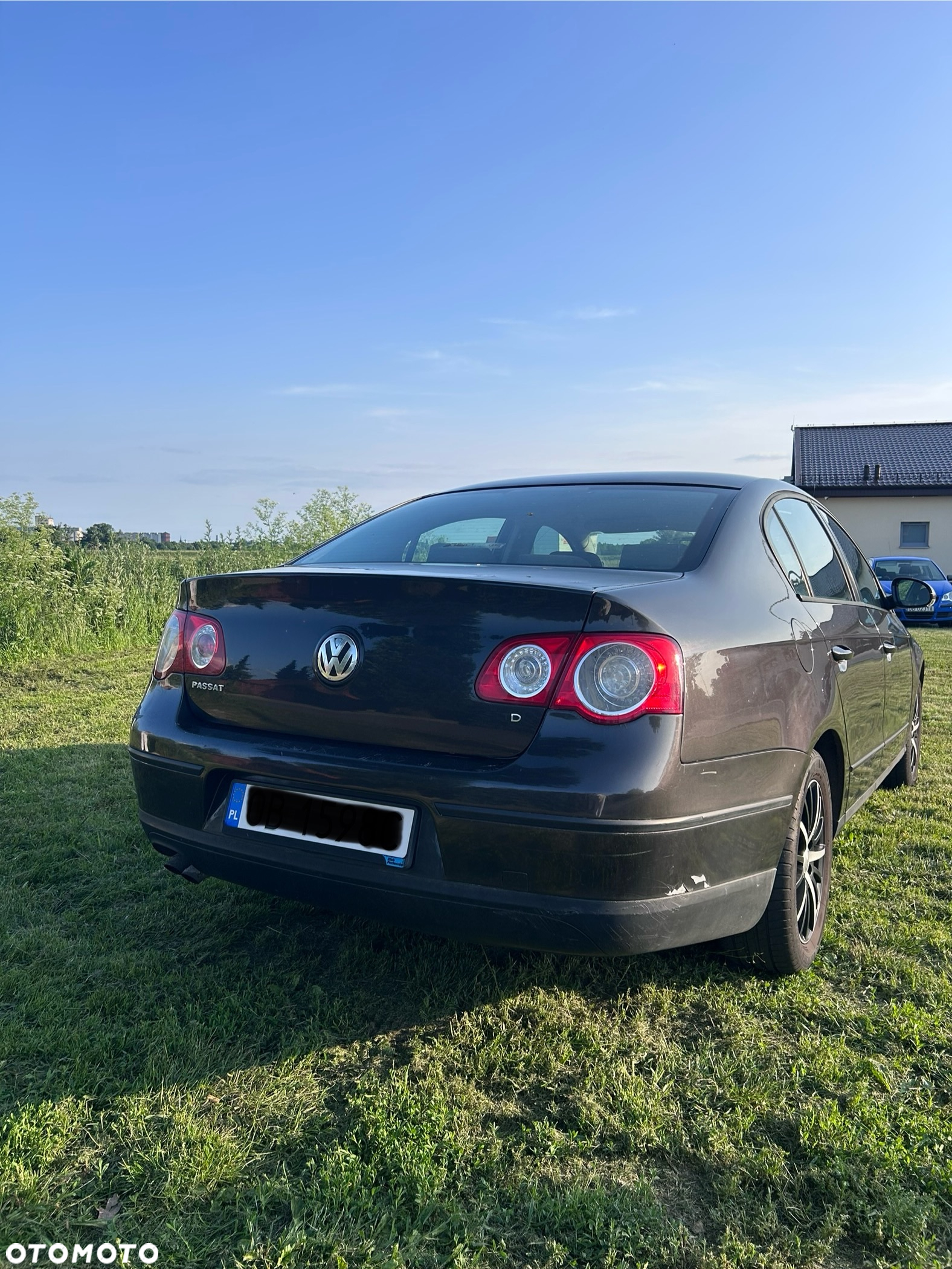 Volkswagen Passat - 12