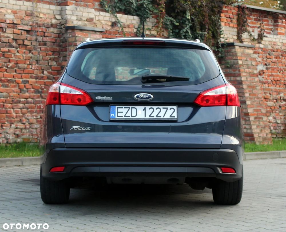 Ford Focus 1.6 Trend - 12