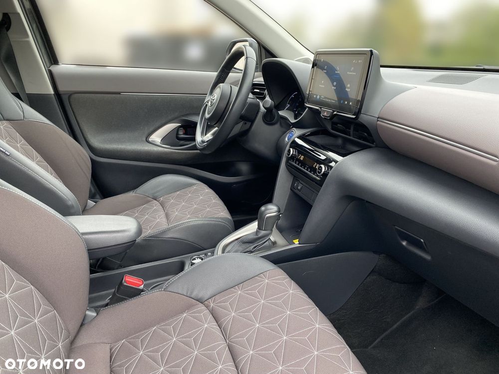 Toyota Yaris Cross - 13