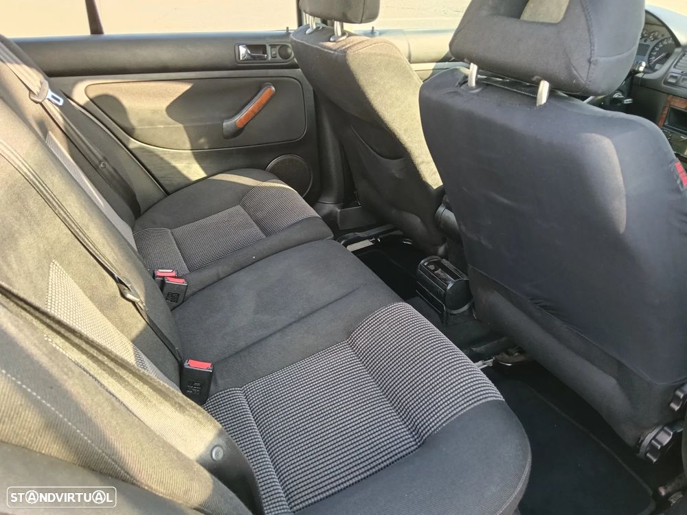 VW Bora 1.9 TDi Highline - 7