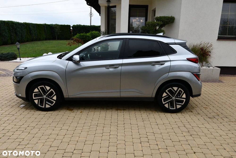 Hyundai Kona 2023 photo 4