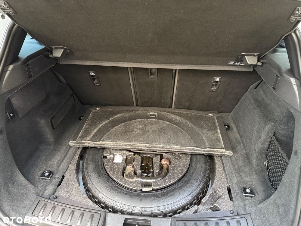 Land Rover Range Rover Evoque D150 R-Dynamic - 12