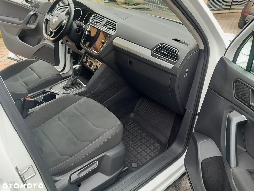 Volkswagen Tiguan - 15
